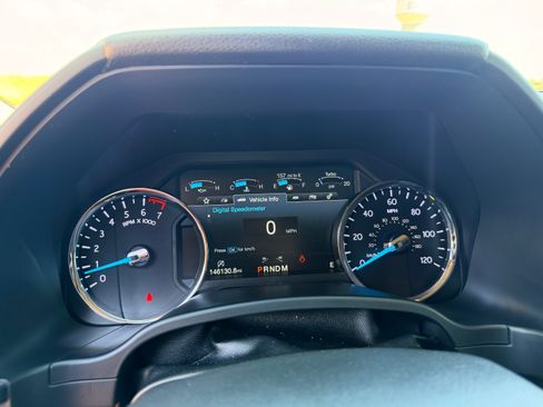 Used 2018 Ford Expedition Max Platinum AWD/4WD image 19