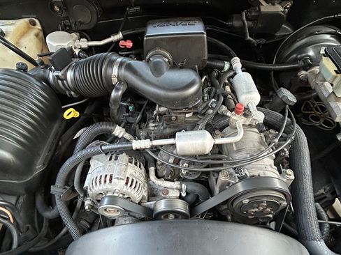 Used 1996 Chevrolet Silverado 1500 2WD Regular Cab image 23