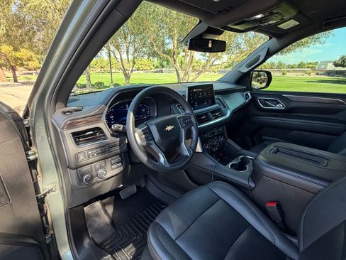 Used 2023 Chevrolet Tahoe LT w/ Luxury Package RWD image 14