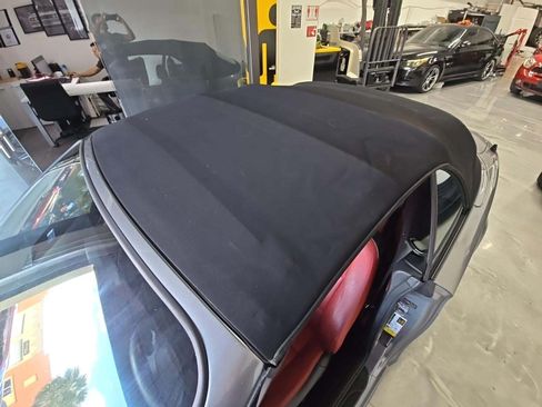 Used 2011 BMW 128i Convertible w/ M Sport Pkg image 17