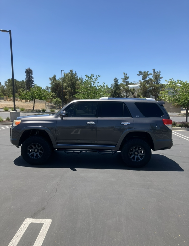 Used 2011 Toyota 4Runner SR5 RWD image 23