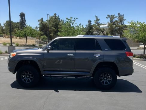 Used 2011 Toyota 4Runner SR5 RWD image 23