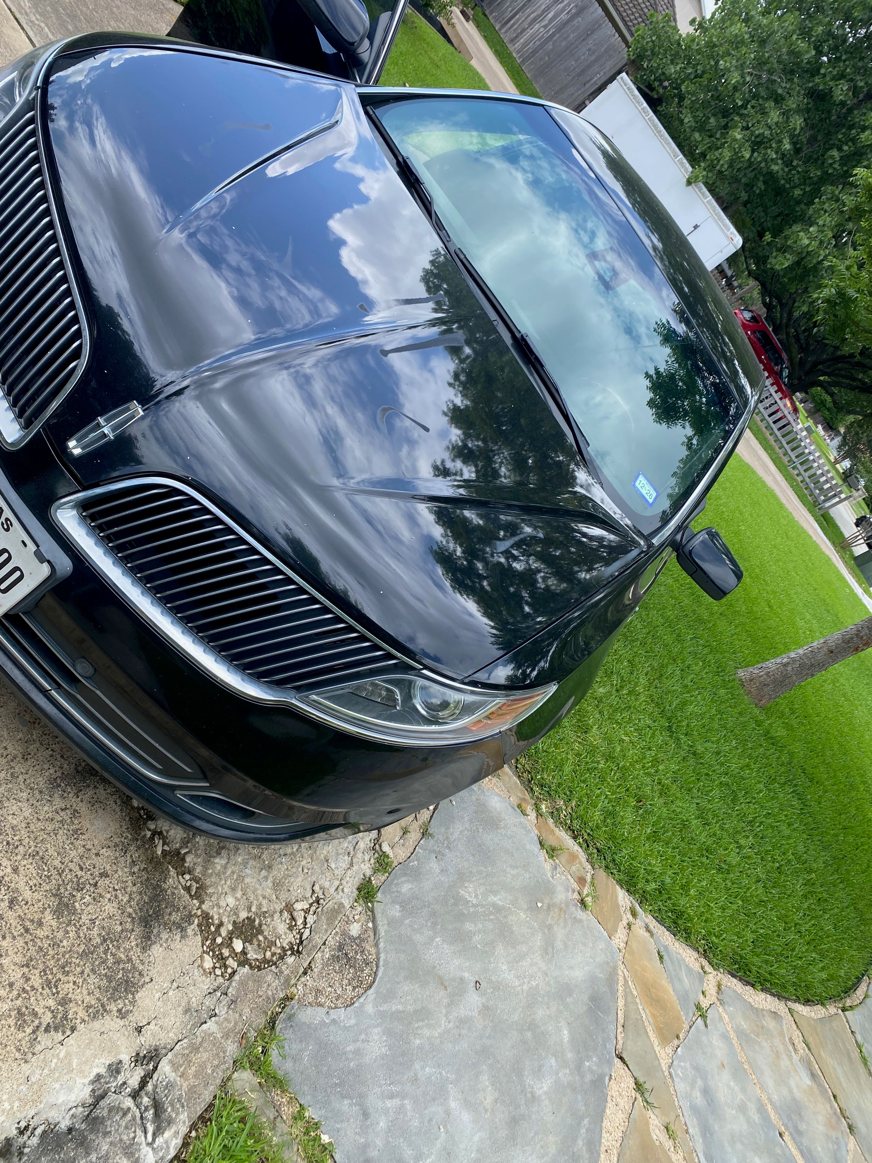 Used 2016 Lincoln MKS AWD w/ Equipment Group 201A image 1