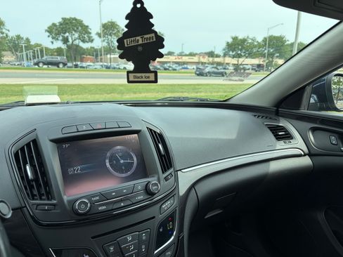 Used 2015 Buick Regal FWD image 21