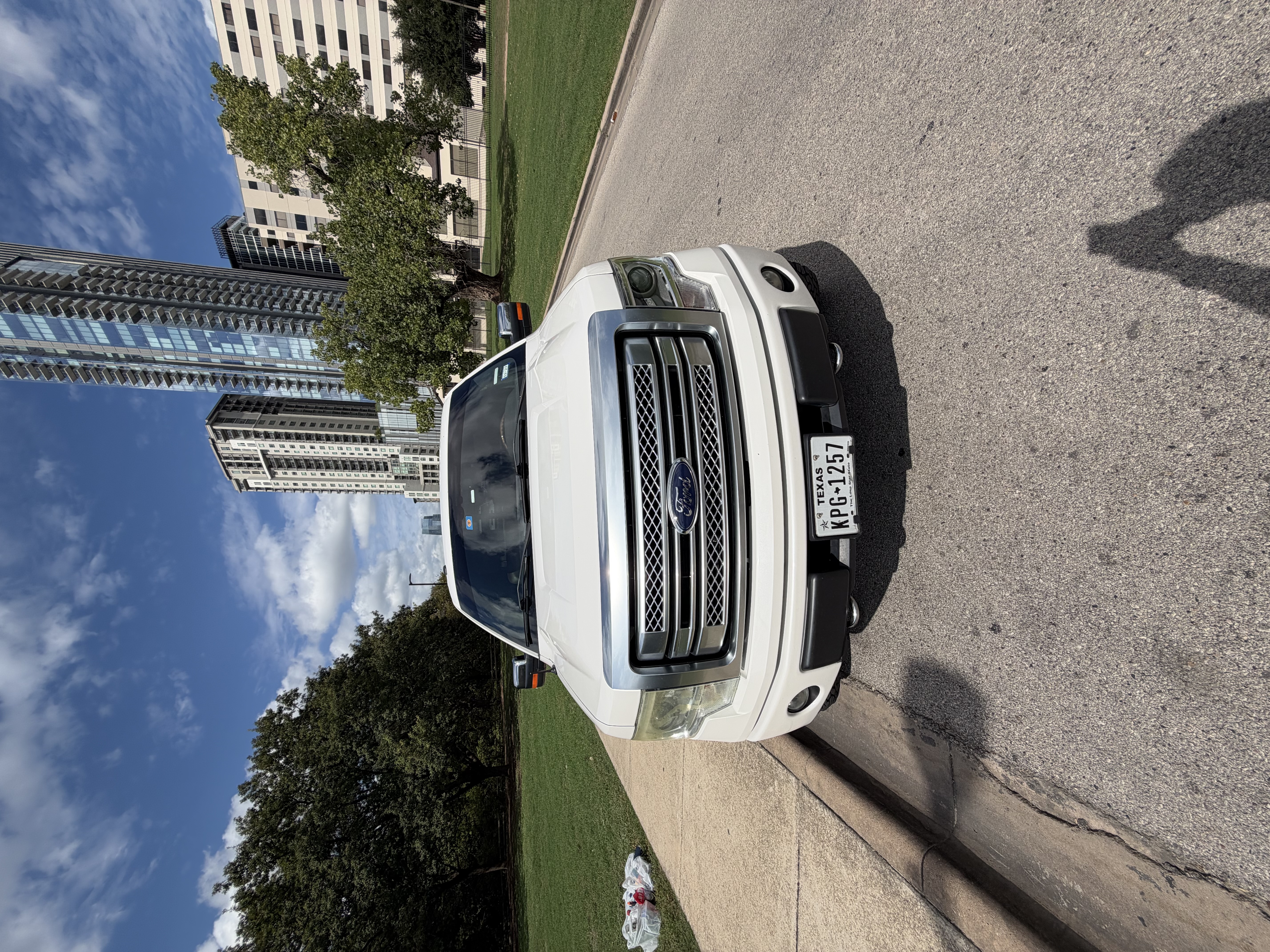 Used 2013 Ford F150 Platinum AWD/4WD image 2
