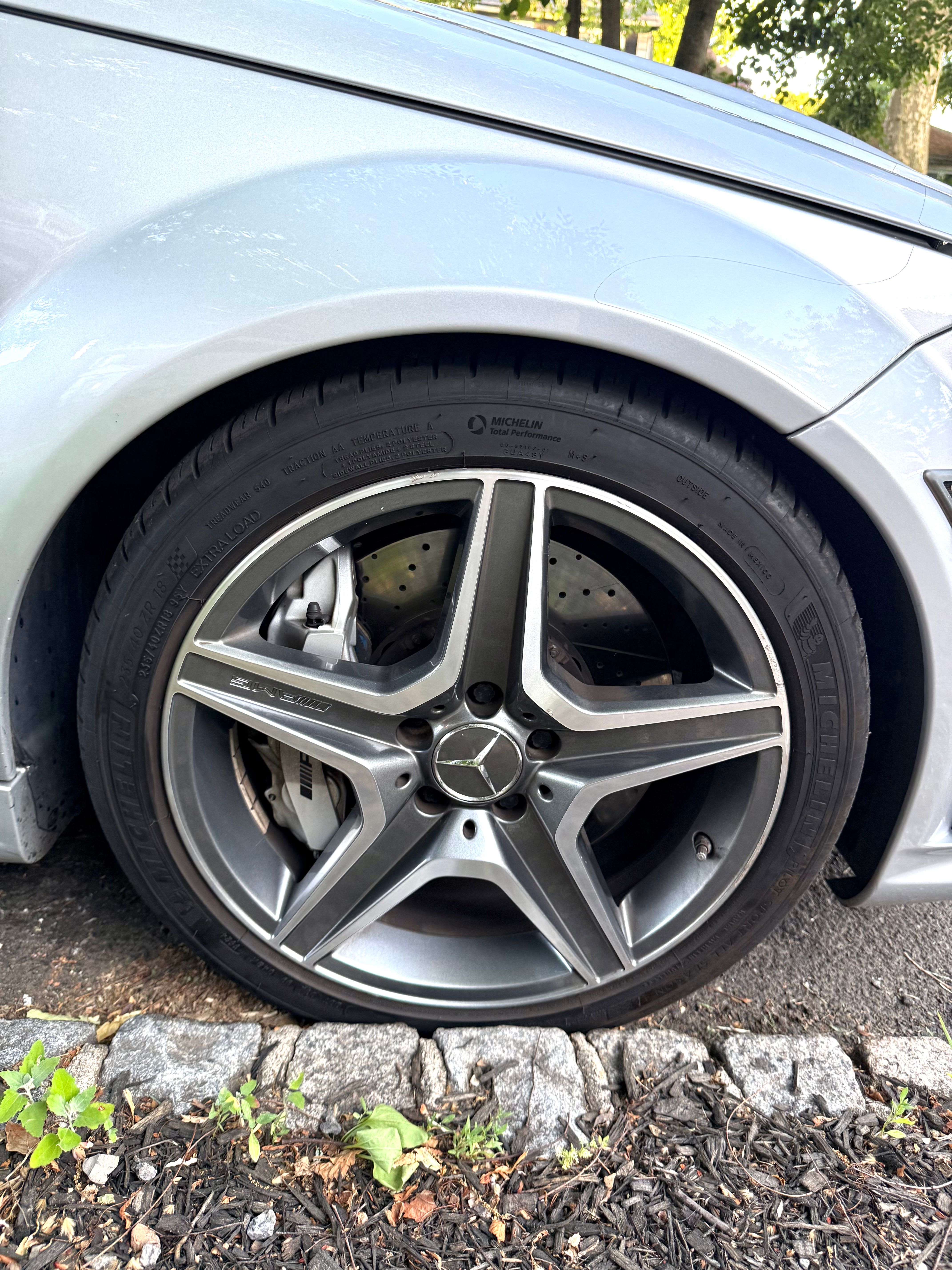Used 2010 Mercedes-Benz C 63 AMG Sedan image 12