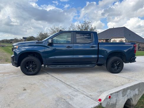 Used 2020 Chevrolet Silverado 1500 LT Trail Boss image 4