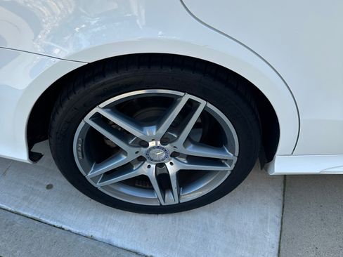 Used 2015 Mercedes-Benz E 400 Sedan image 8