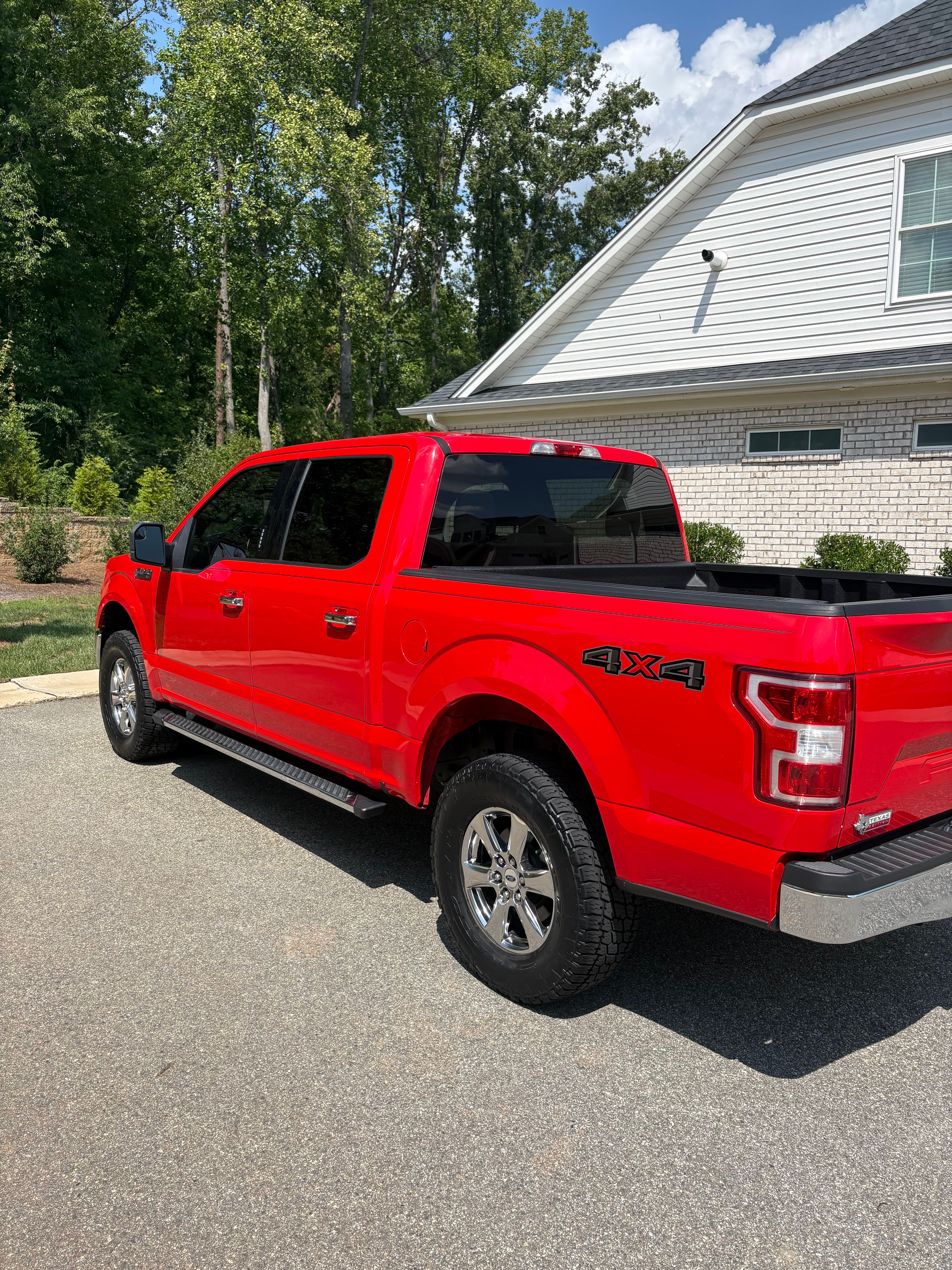 Used 2018 Ford F150 XLT w/ Equipment Group 301A Mid AWD/4WD image 5