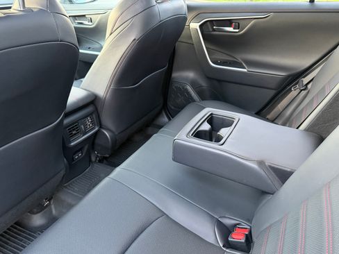 Used 2022 Toyota RAV4 XSE w/ Premium Package AWD/4WD image 15