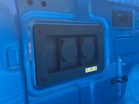 Used 2024 Ford Ranger XLT w/ FX4 Off-Road Package image 6