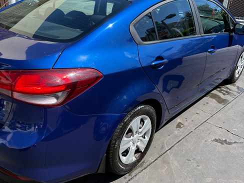 Used 2017 Kia Forte LX FWD image 8