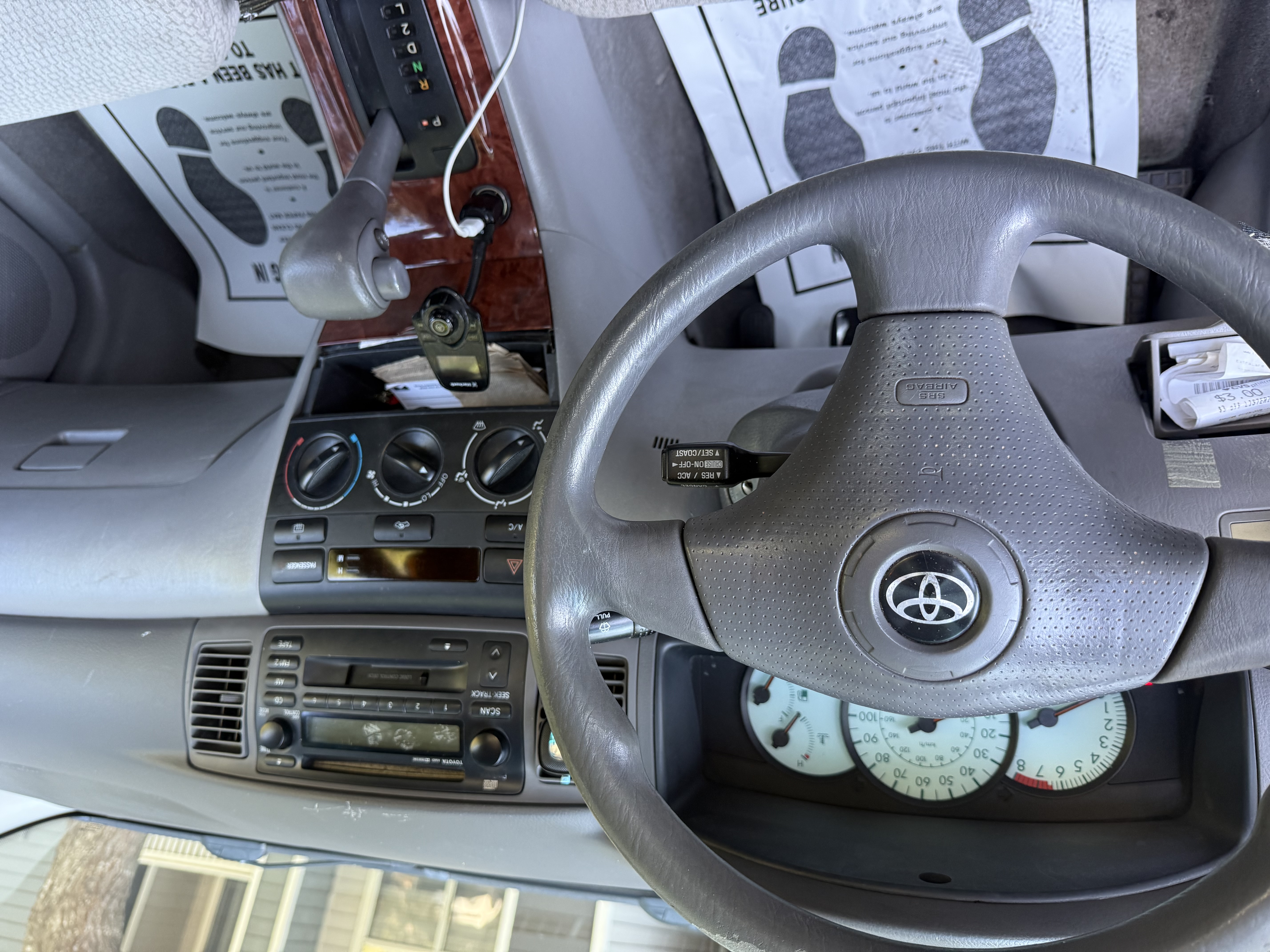 Used 2004 Toyota Corolla LE FWD image 4