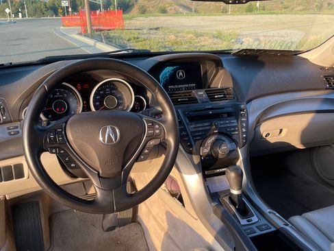 Used 2010 Acura TL w/ Technology Package image 2