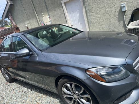 Used 2017 Mercedes-Benz C 300 Sedan image 5
