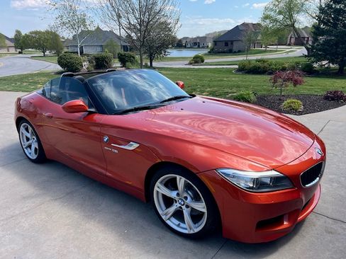 Used 2014 BMW Z4 sDrive28i RWD image 1