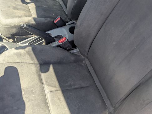 Used 2016 Nissan Versa S FWD image 18