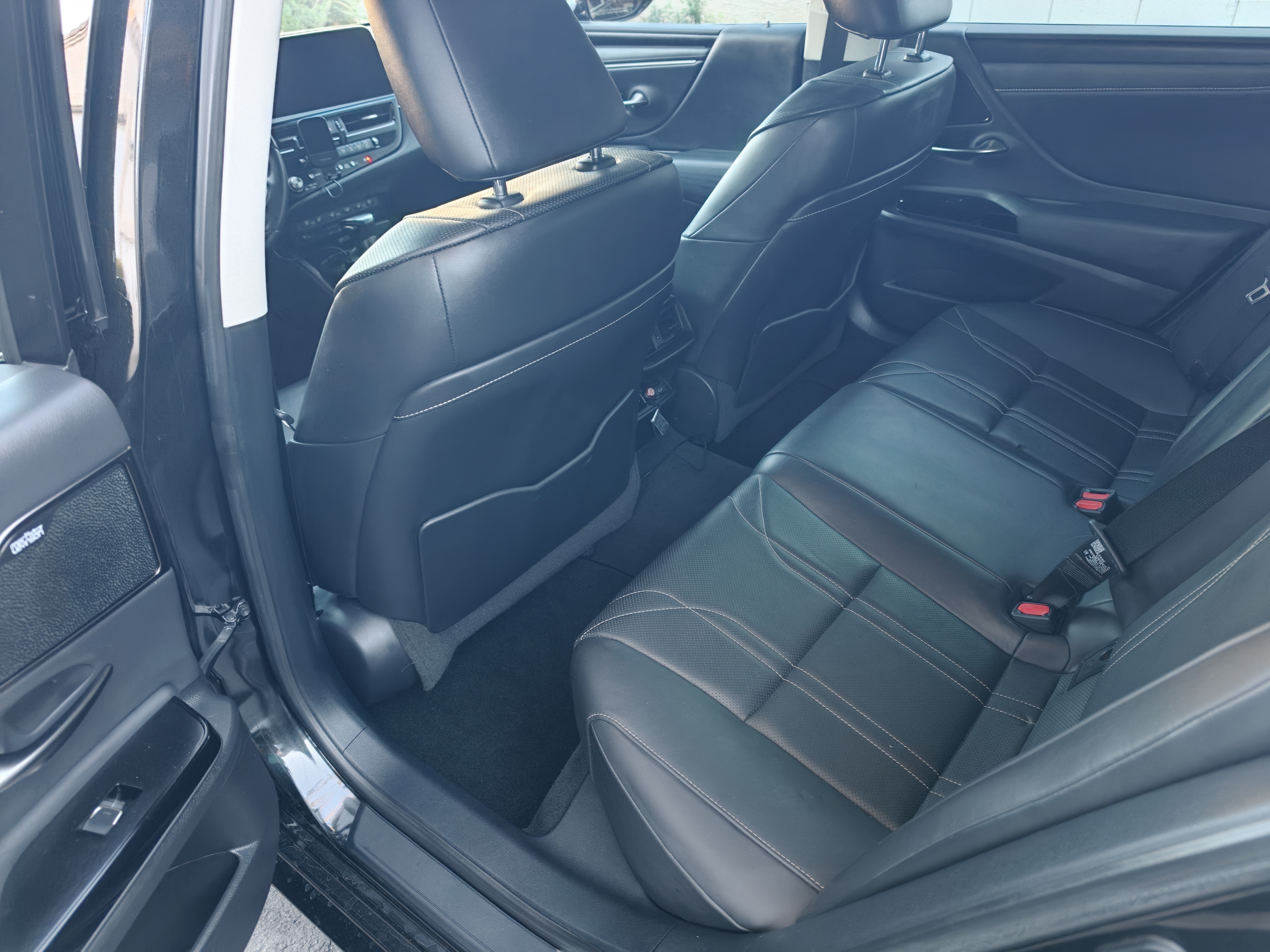 Used 2022 Lexus ES 350 w/ Accessory Package FWD image 30