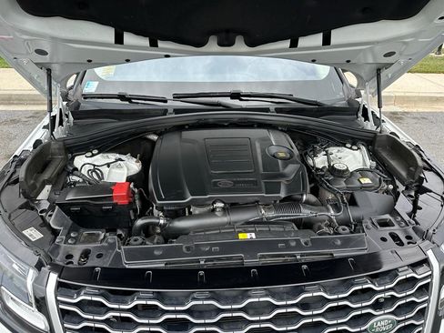 Used 2019 Land Rover Range Rover Velar image 9