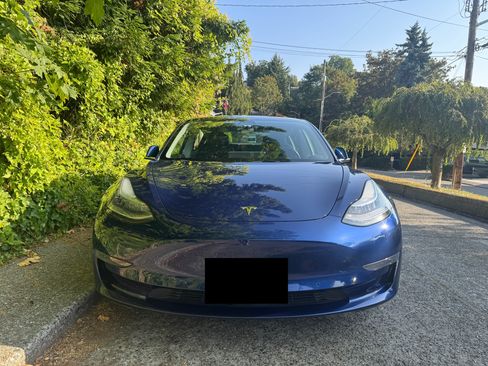 Used 2019 Tesla Model 3 Performance AWD/4WD image 2