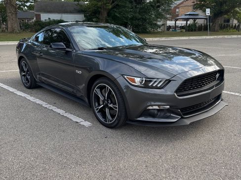 Used 2016 Ford Mustang GT Premium w/ Equipment Group 401A RWD image 1