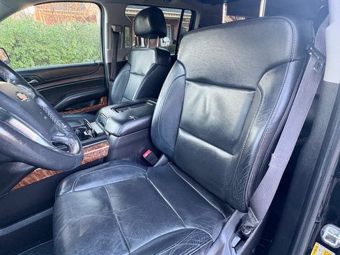 Used 2016 Chevrolet Suburban LTZ image 23