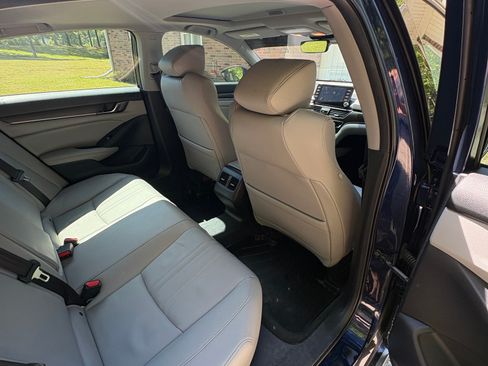 Used 2019 Honda Accord EX-L image 8