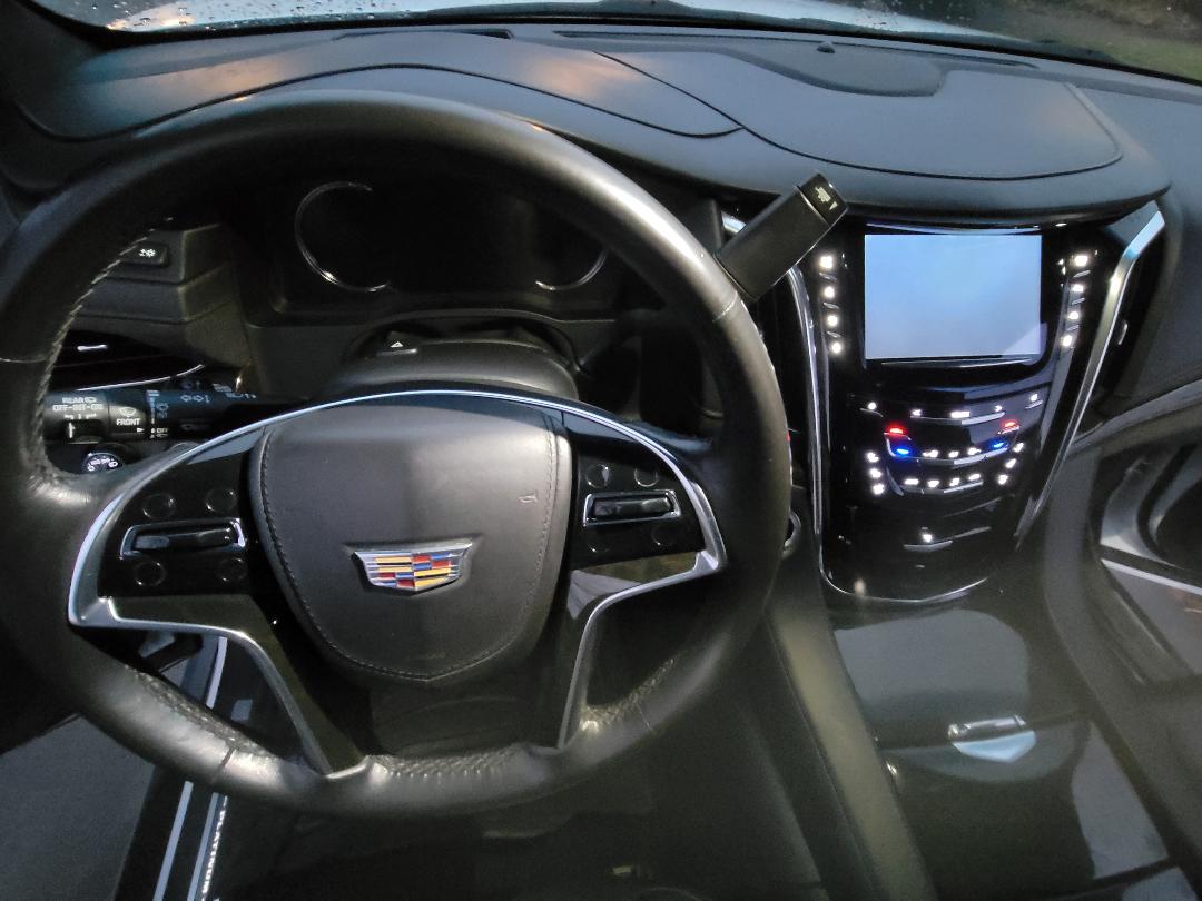 Used 2016 Cadillac Escalade Platinum AWD/4WD image 17
