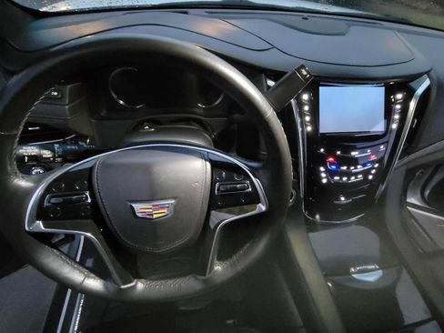 Used 2016 Cadillac Escalade Platinum AWD/4WD image 17