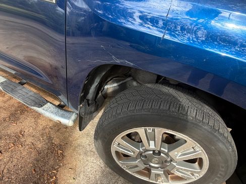 Used 2015 Toyota Tundra Platinum image 8