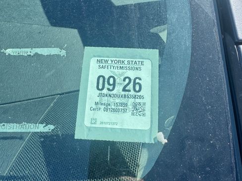 Used 2011 Toyota Prius Two FWD image 15