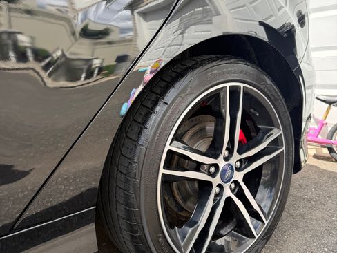 Used 2018 Ford Focus ST w/ Equipment Group 402A FWD image 25