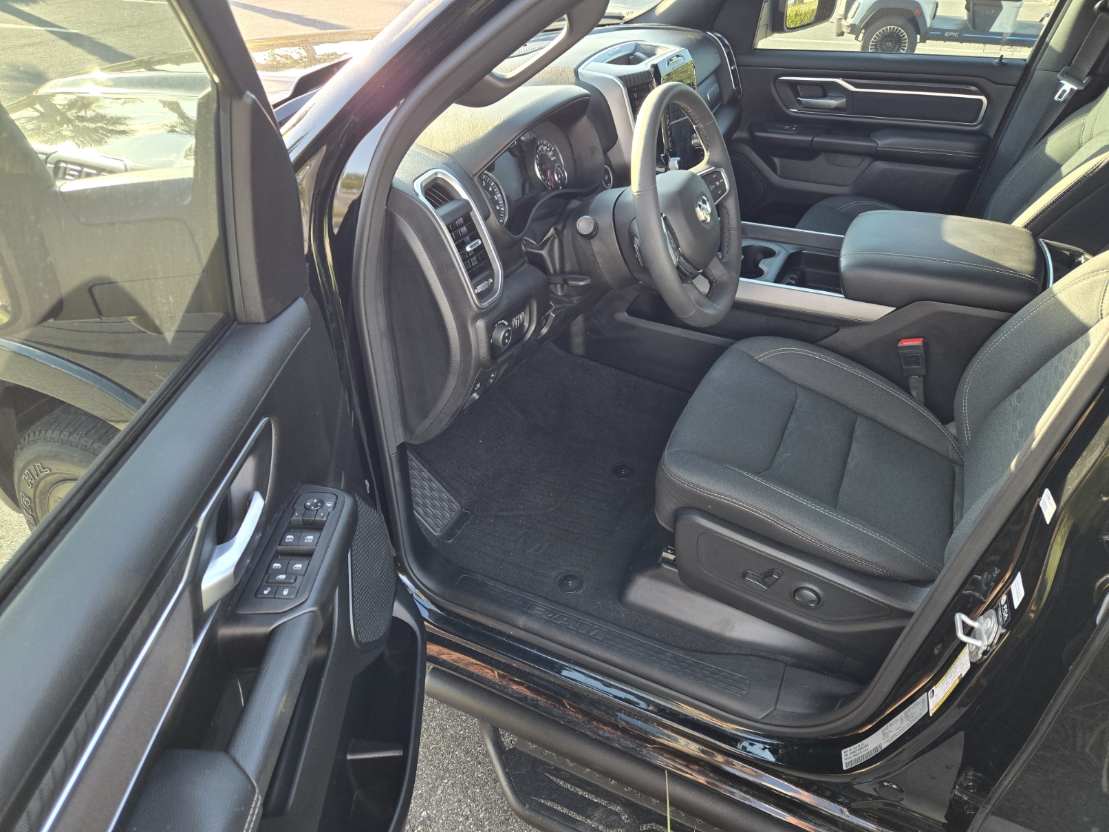 Used 2025 RAM 1500 Big Horn RWD image 23
