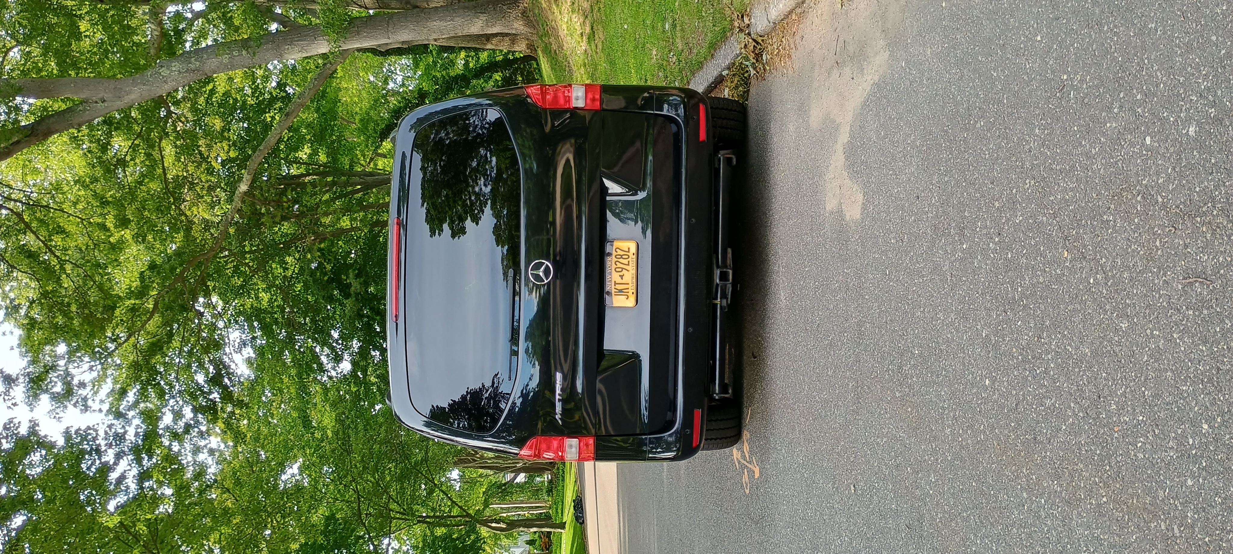 Used 2016 Mercedes-Benz Metris Passenger image 8