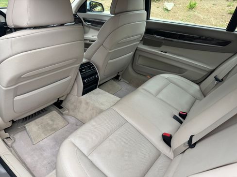 Used 2011 BMW 740Li RWD image 6