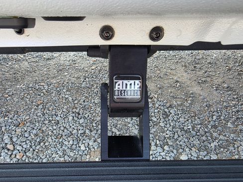 Used 2022 Chevrolet Colorado LT w/ Luxury Package image 23