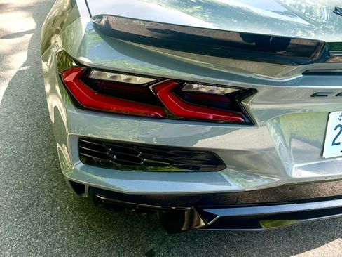 Used 2025 Chevrolet Corvette E-Ray w/ Stealth Interior Trim Package AWD/4WD image 8