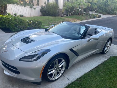 Used 2015 Chevrolet Corvette Stingray Convertible w/ 3LT Preferred Equipment Group RWD image 4