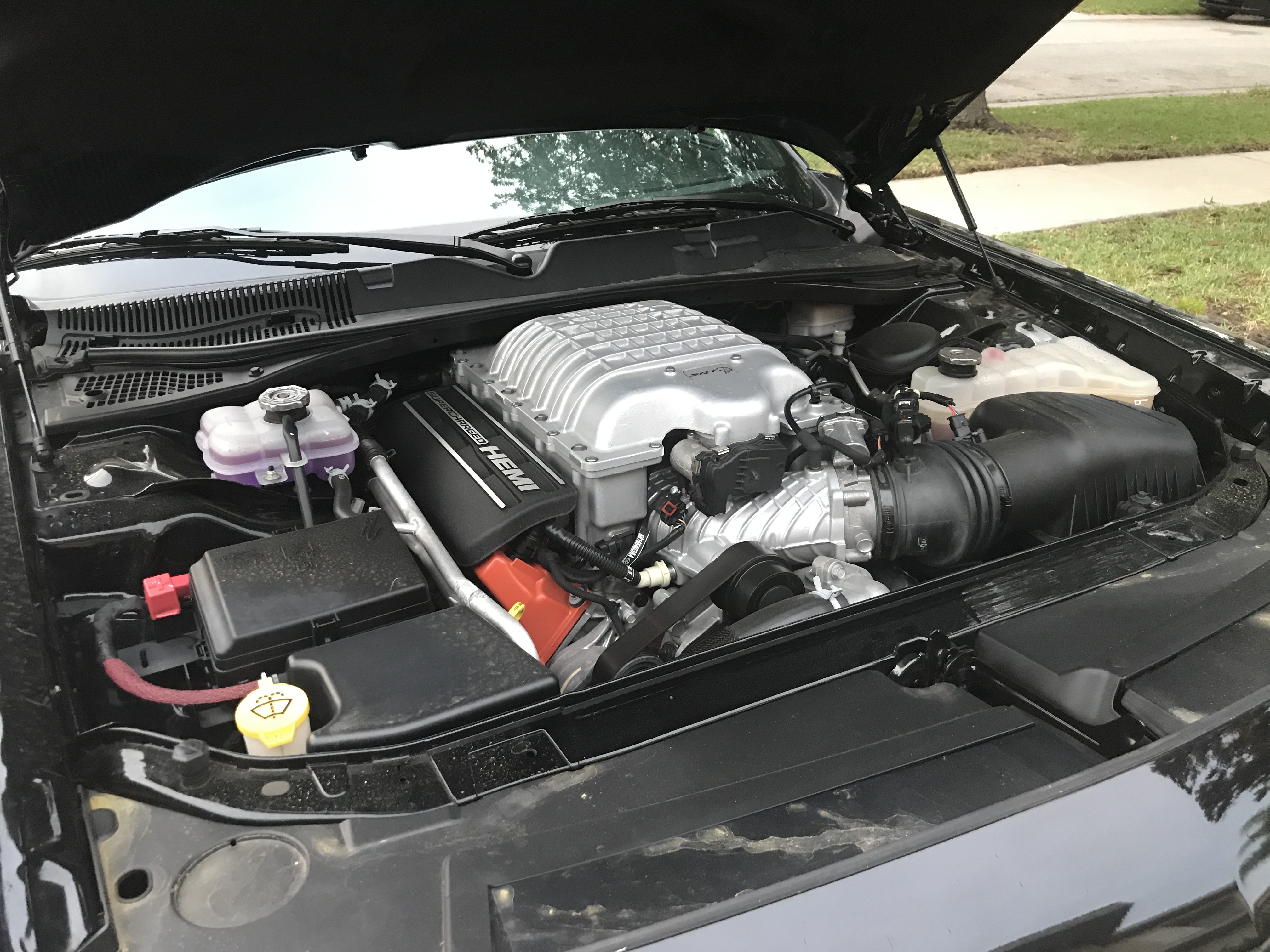 Used 2015 Dodge Challenger SRT Hellcat RWD image 9