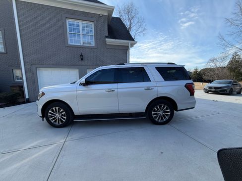 Used 2018 Ford Expedition Limited w/ Equipment Group 301A image 1