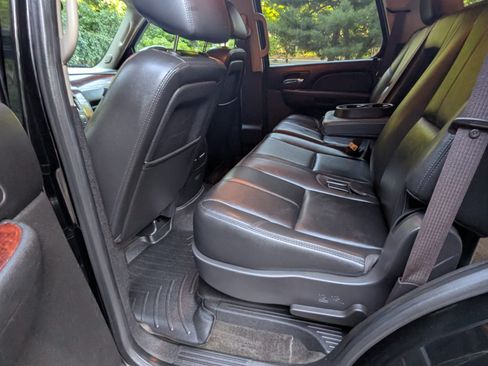 Used 2013 Chevrolet Tahoe 4WD Hybrid image 5