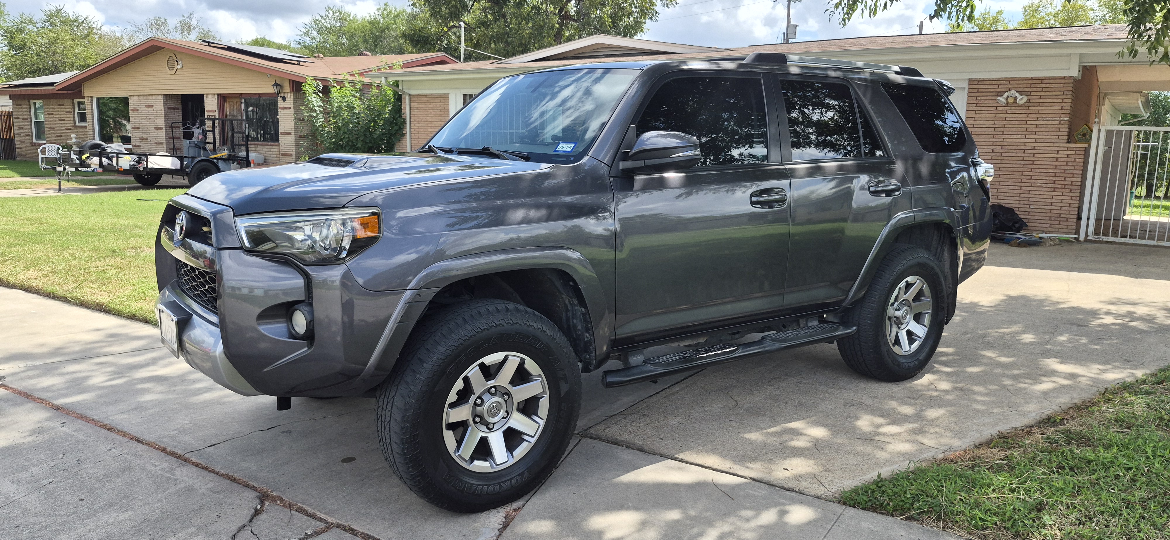 Used 2015 Toyota 4Runner Trail Premium AWD/4WD image 1