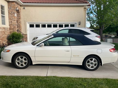 Used 2001 Toyota Solara SLE image 2
