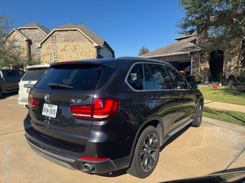 Used 2015 BMW X5 xDrive35d image 6