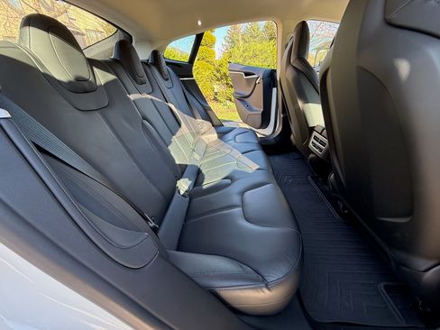 Used 2014 Tesla Model S image 27