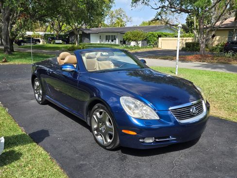 Used 2006 Lexus SC 430 Convertible image 2