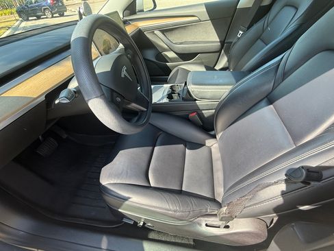 Used 2022 Tesla Model 3 RWD image 10