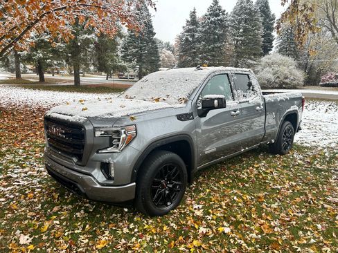 Used 2020 GMC Sierra 1500 Elevation w/ Elevation Value Package image 1