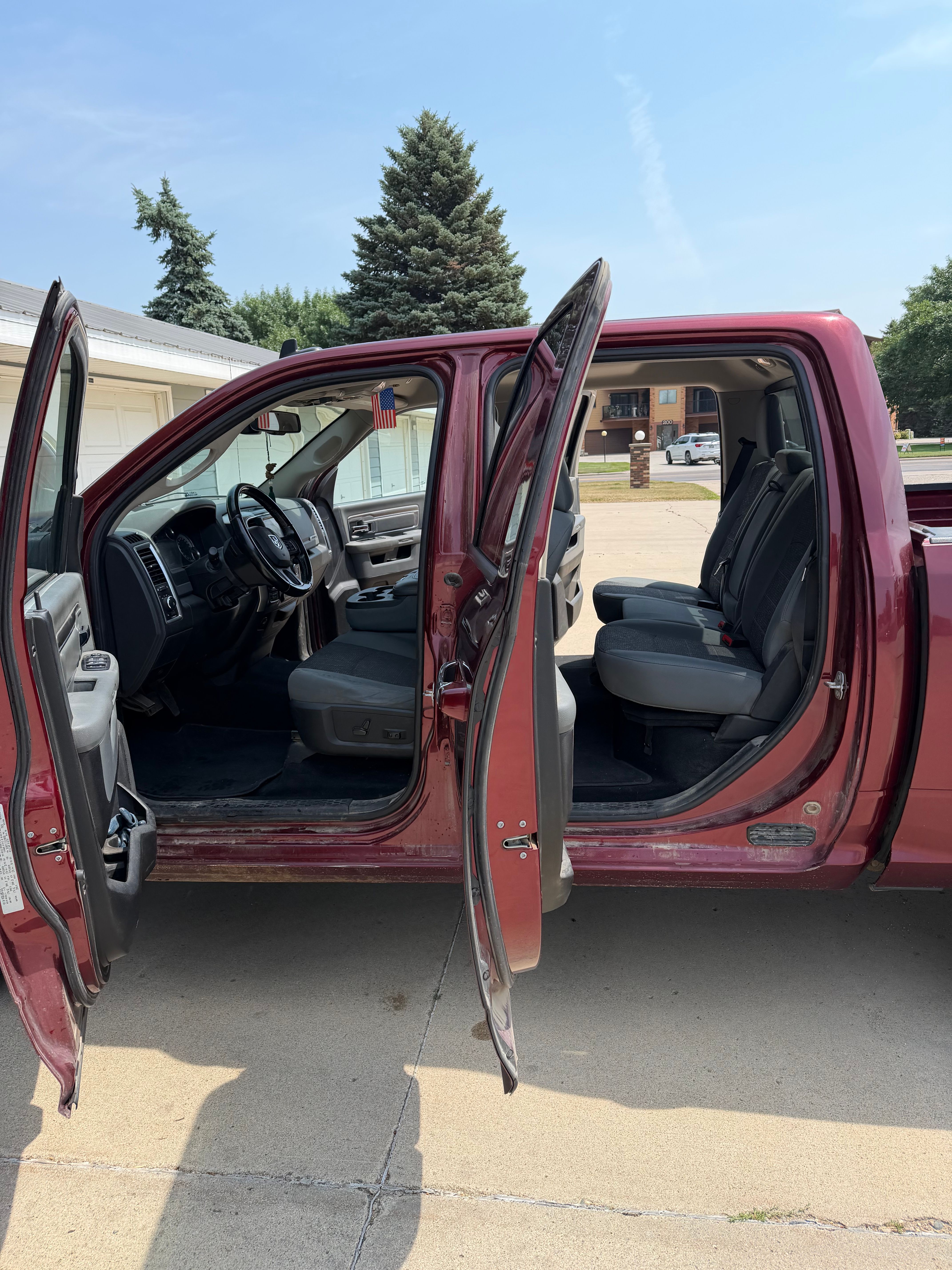 Used 2018 RAM 1500 Big Horn AWD/4WD image 4