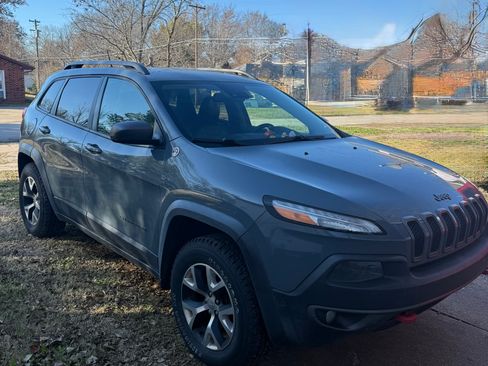 Used 2014 Jeep Cherokee Trailhawk w/ Technology Group image 1